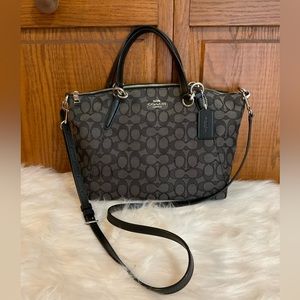 EUC COACH Signature satchel/ crossbody